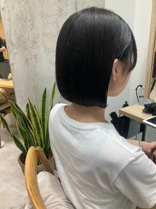 ショート ✨色持ちの良い艶 カラー✨蟹江真世のヘアスタイル