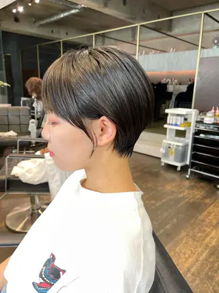 ショート レイヤー特化/小顔顔 周り/セノ/表参道のヘアスタイル