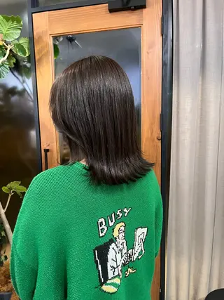 ミディアム カラー 友 美海のヘアスタイル