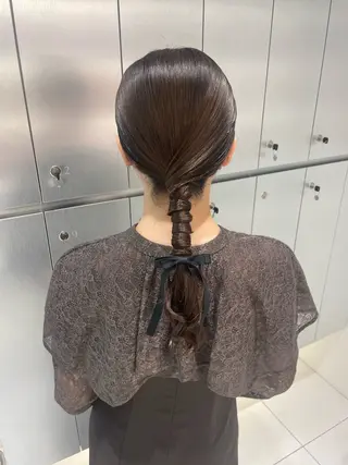 ヘアアレンジ ヘアセット🎀耳つぼ 👂💎MONAMIのヘアスタイル