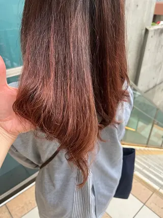 セミロング カラー パーマ ヘアアレンジ メンズ キッズ ネイル マツエク・マツパ アイブロウ 久木原 ゆりのヘアスタイル