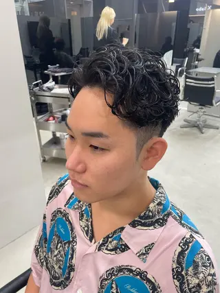 パーマ メンズ 白濱 友樹のヘアスタイル