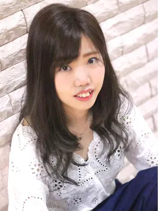 セミロング Lindo 本田のヘアスタイル