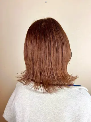 ミディアム トモタニ ミオのヘアスタイル