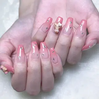 ネイル KARI ネイルサロンのネイルデザイン