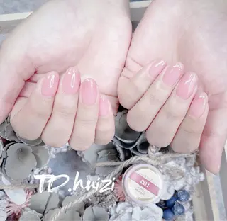 ミディアム めぐみのネイルサロン スタッフ練習のネイルデザイン