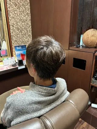 ショート 似合わせレイヤー/透 明感カラー/momiのヘアスタイル