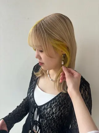 ミディアム 山形 梨沙のヘアスタイル