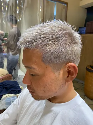 ショート メンズ 新宿/ハイトーン カラー/AKI🍎のヘアスタイル