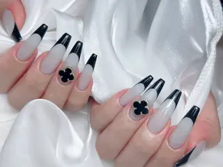 ネイル M🌷nail 長さだし専門店のネイルデザイン