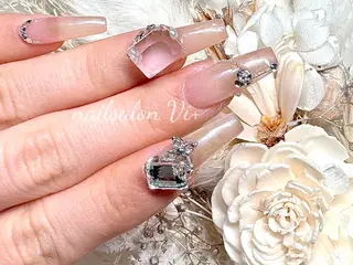 ネイル ✨Nailsalon Vi+✨のネイルデザイン
