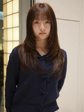 ロング カラー (𝐡)𝐰𝐢𝐦 𝐲𝐮𝐧𝐚のヘアスタイル