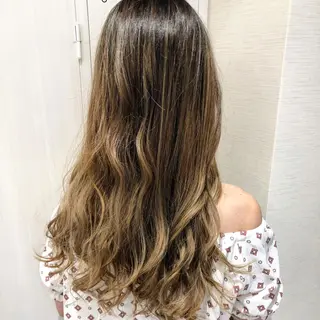 ロング カラー 三鷹で1番ショート ボブをカットする新谷のヘアスタイル