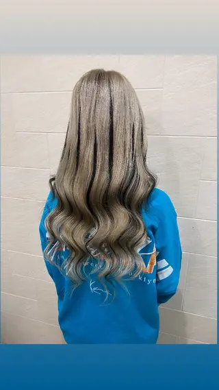 ロング Yurika /グランディールのヘアスタイル