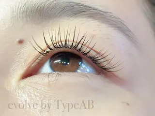 マツエク・マツパ evolve by TypeAB所属・evolve  by TypeABのマツエク・マツパデザイン