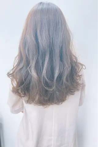 ロング カラー ヘアアレンジ 馬渕 由梨のヘアスタイル