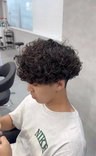 ショート カラー パーマ 福井祥太／海外風 /プードルパーマのヘアスタイル
