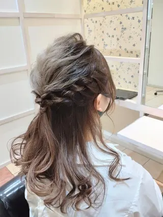 ロング ヘアアレンジ 大槻 百合子のヘアスタイル