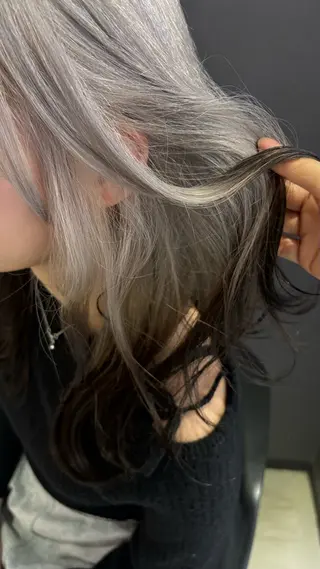 ロング カラー デザインカラー/ハイ トーン/konomiのヘアスタイル