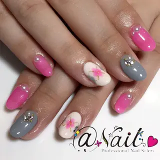 ネイル 小尾 栞のネイルデザイン