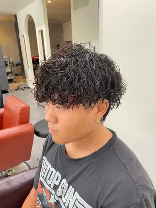 パーマ メンズ 大阪美容師 井上智博のヘアスタイル