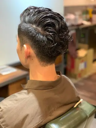 ショート パーマ メンズ 🎱メンズフェード 特化HYOGA🎱のヘアスタイル