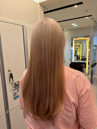 ロング カラー 透明感/ハイトーン ／レッドカラー🍓のヘアスタイル