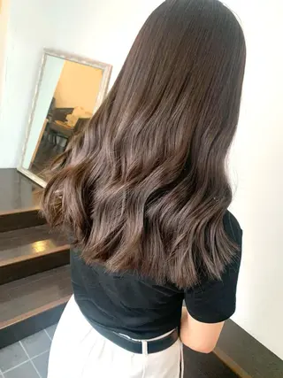 セミロング ブリーチ毛に縮毛矯正 ✨カラー✨山田 正幸のヘアスタイル