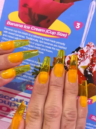 ネイル PINS16✴︎ 原宿ネイリストumiのネイルデザイン