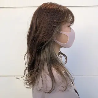 ロング カラー カトウ ユウカのヘアスタイル