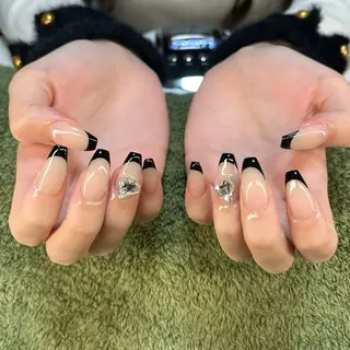 ネイル MHR nailのネイルデザイン