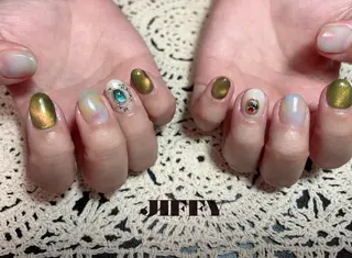 ミディアム JIFFY nailstudioのネイルデザイン