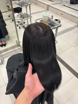 カラー 🤍上品ヘア✖️艶髪 🤍RIKUTOのヘアスタイル