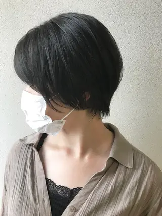 ショート 沢田 瞳のヘアスタイル