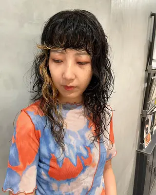 セミロング パーマ 優作 〜圧倒的信頼〜のヘアスタイル