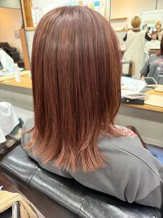 ミディアム ルプラボウ/豊川 篠島 みなみのヘアスタイル