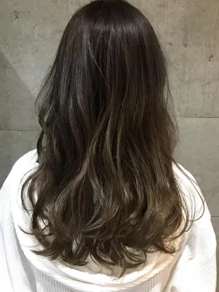 カラー 日野 めぐみのヘアスタイル