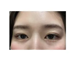 マツエク・マツパ 井上 真里奈のヘアスタイル