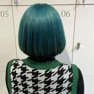 ショート カラー 小川 舜人のヘアスタイル
