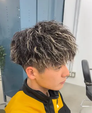 ショート パーマ メンズ 中野 雅人のヘアスタイル