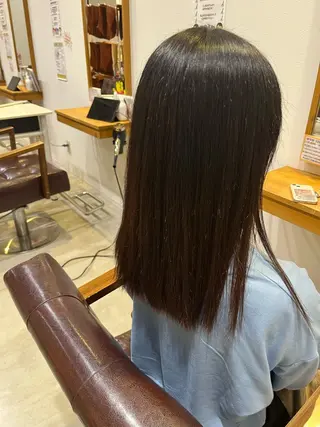 ミディアム 川口 絵理のヘアスタイル