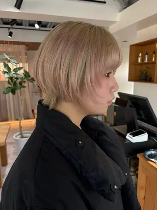 ショート aina / n.w.hのヘアスタイル