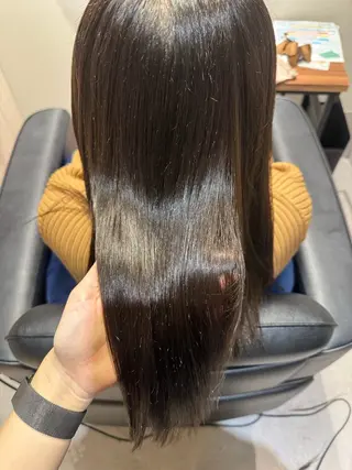 セミロング NAVY 橋本心 縮毛矯正のヘアスタイル