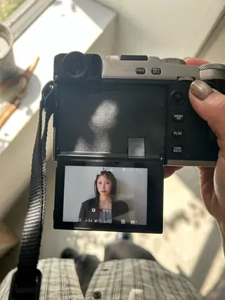 ミディアム 佐伯 真奈のヘアスタイル