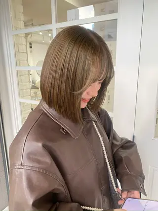 ショート mio♡ベージュ特化 🎀透明感カラーのヘアスタイル