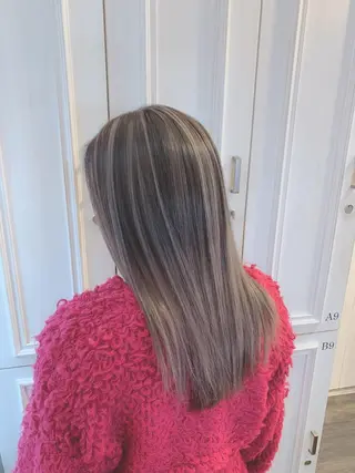 ミディアム カラー 似合わせ/ブリーチ カラー.岡田友仁のヘアスタイル