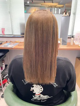 ミディアム カラー 今雪 聡美のヘアスタイル
