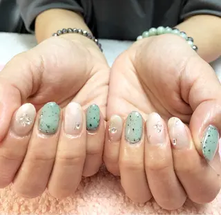ネイル ＧＬAD グラットのネイルデザイン