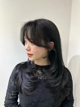 ロング カラー ミディアムレイヤー 添田晃基のヘアスタイル