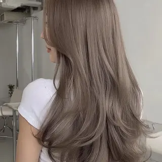 カラー ロング スガト 🎨透明感カラー✨️のヘアスタイル